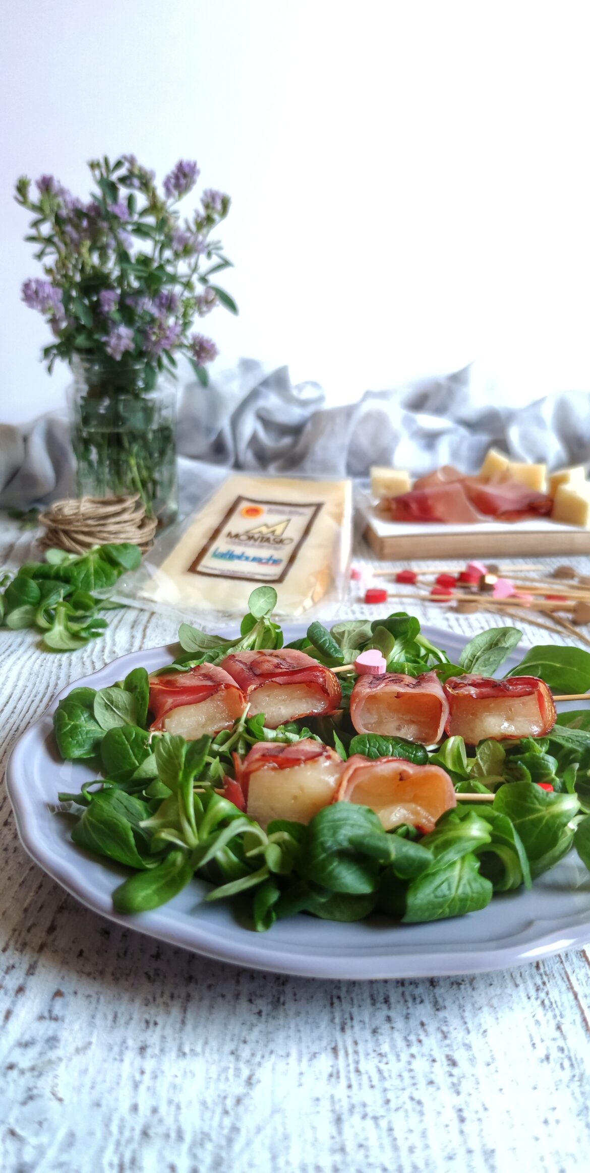 ricetta-mini-spiedi-di-speck-e-montasio-dop-lattebusche