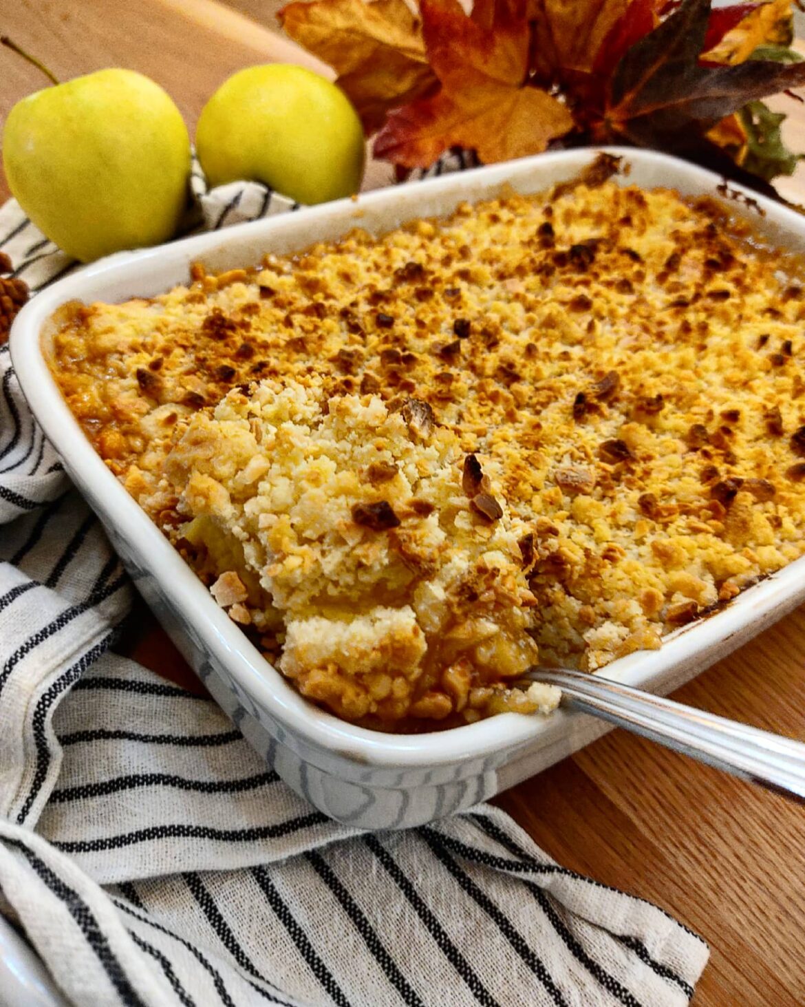 Ricetta-crumble-di-mele-con-crema-pasticcera