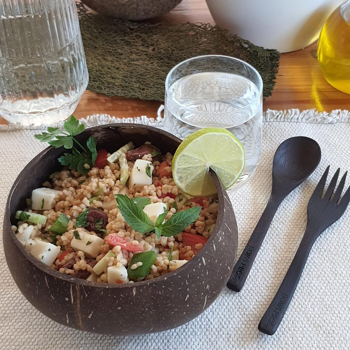 Ricetta-TABBOULEH-DI-COUS-COUS-INTEGRALE-CON-VERDURE-E-CAPRINO-CIÀURA-BIO-1