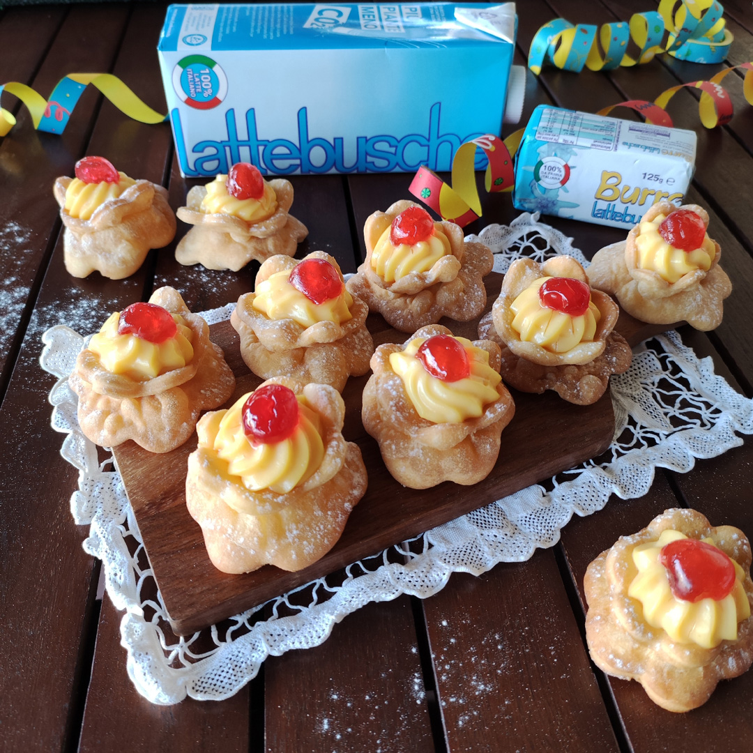 ricetta-rose-di-carnevale-lattebusche
